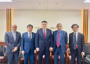 Сангийн сайд Б.Жавхлан Токио хотод ажиллаж байна