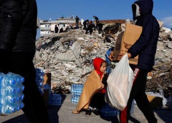 Газар хөдлөлтөд нэрвэгдсэн хүмүүсийг эрэн хайх, аврах ажиллагаа үргэлжилсээр байна