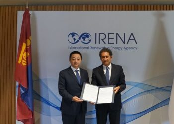 Сэргээгдэх эрчим хүчний чиглэлээр хэрэгжиж буй төсөл хөтөлбөрийн талаар ярилцав