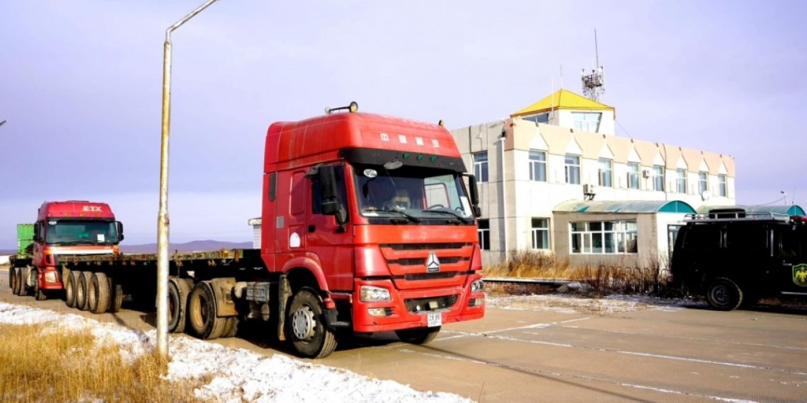 Хавирга-Архашаат боомтоор зорчигч тээврийн хөдөлгөөн нээгдэв