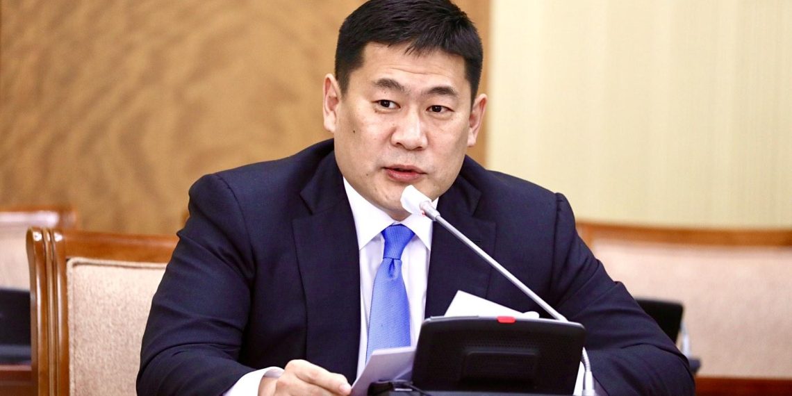 Авлигатай тэмцэх Л.Оюун-Эрдэнийн шүгэл, шүүр, шувуу, шил ажиллагаа