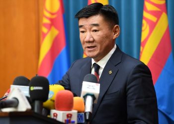 С.Бямбацогт: Орон нутгийн нислэгийг сэргээхдээ билетын үнийг багасгах бодлого барина