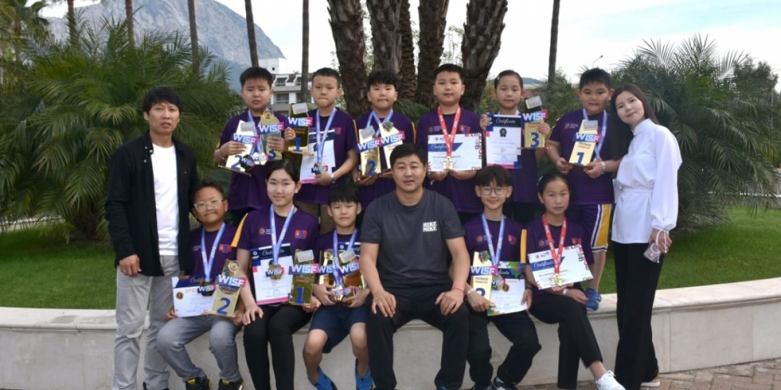 Дэлхийн оюуны спортын тэмцээнээс манай тамирчид 12 медаль хүртэж, багийн дүнгээр тэргүүллээ