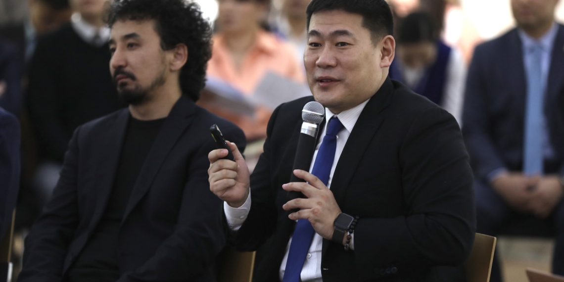 Ерөнхий сайд Л.Оюун-Эрдэнэ соёл урлагийн салбарынхантай өглөөний уулзалт хийлээ