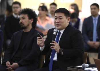 Ерөнхий сайд Л.Оюун-Эрдэнэ соёл урлагийн салбарынхантай өглөөний уулзалт хийлээ