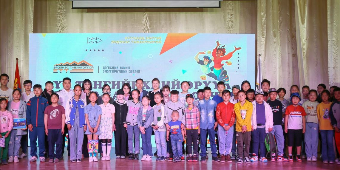 ЭТТ: “Үе тэнгийнхний эрүүл харилцаа – Эерэг орчин” сэдэвт хэлэлцүүлэг зохион байгуулав