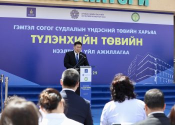 Л.Оюун-Эрдэнэ: Эхлүүлсэн төсөл төсвийн 2-3 жилд дуусдаг байх санхүүгийн тогтолцоонд шилжинэ