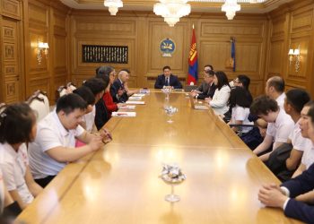 Монгол Улсаа төлөөлөн олон улсын тусгай олимпод оролцох баг тамирчидтай уулзлаа
