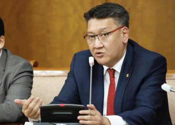 Б.Жавхлан: Төрийн албан хаагчдын суурь цалинг нэмэгдүүлнэ