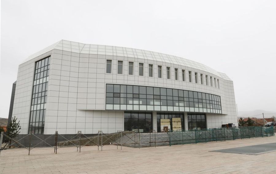 Хүүхэд, залуучуудын театрын барилгын ажил 90 хувьтай үргэлжилж байна