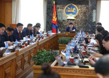 Хөвсгөл, Завхан аймгийн Засаг дарга нарыг чөлөөллөө