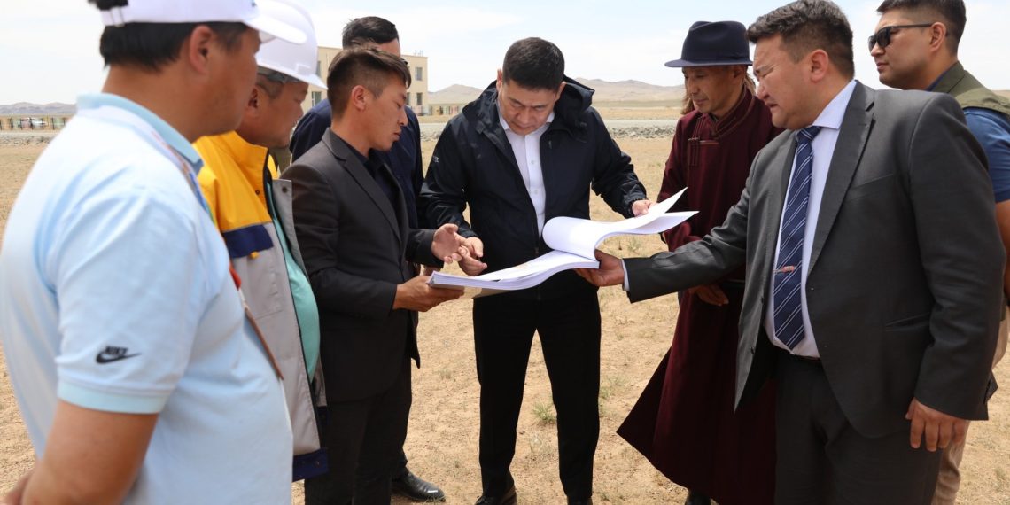 Хөдөөгийн сэргэлтийн хүрээнд Баянхонгор аймаг “Шинэ суурьшлын бүс” байгуулж, гэр хорооллоо орон сууцжуулж байна