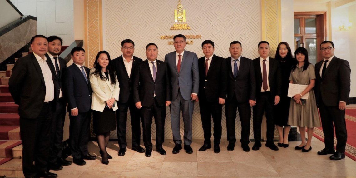 Төрийн болон орон нутгийн өмчийн хөрөнгөөр бараа, ажил, үйлчилгээ худалдан авах тухай хуулийн шинэчилсэн найруулгын төсөл батлагдлаа