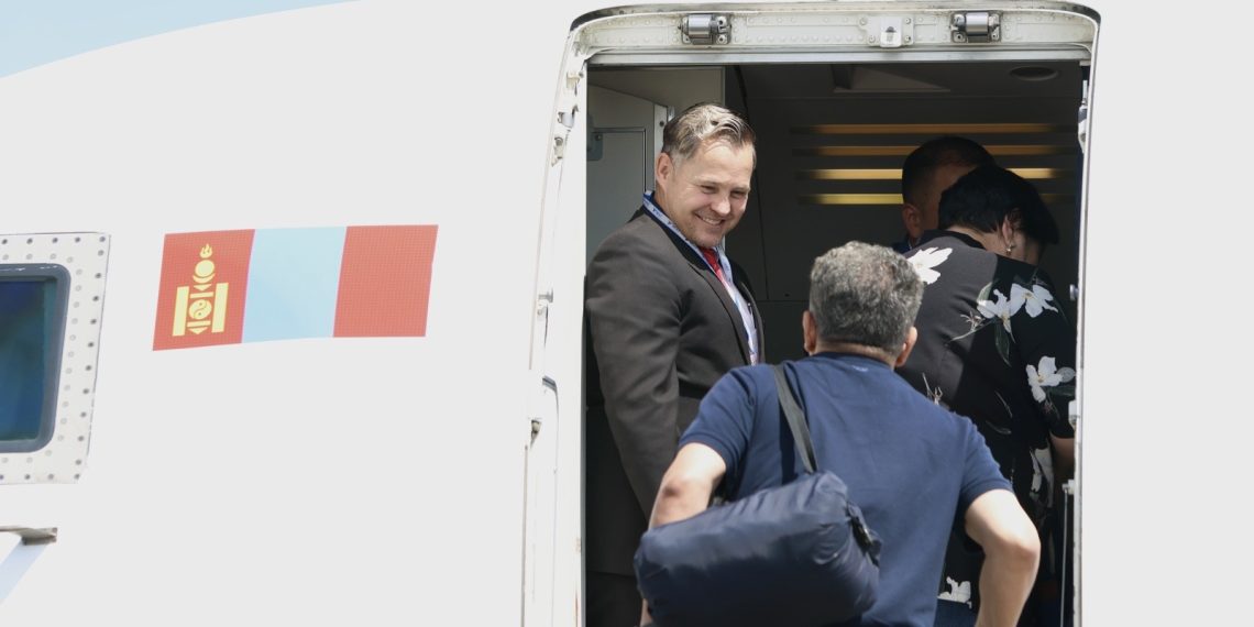 “МИАТ” ТӨХК орон нутгийн найман чиглэлд тогтмол нислэг үйлдэж эхэллээ