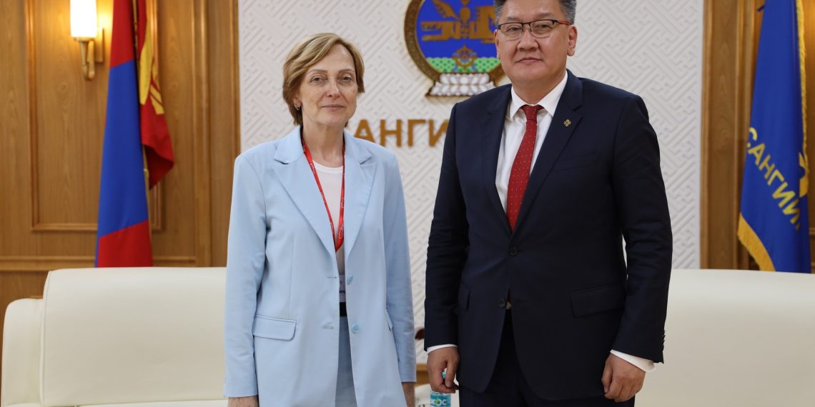 Сангийн сайд Б.Жавхлан Европын сэргээн босголт хөгжлийн банкны төлөөлөгч нарыг хүлээн авч уулзлаа