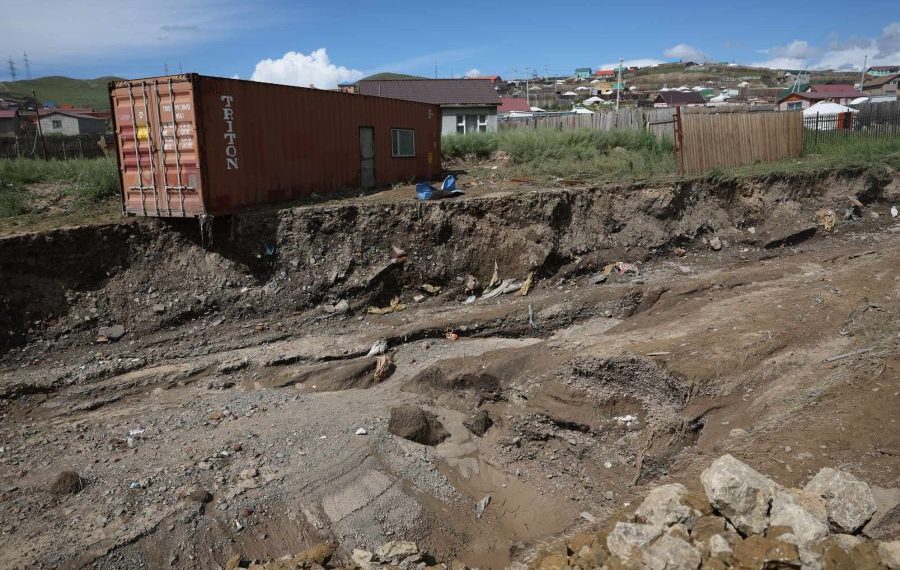 Үерийн эрсдэлтэй бүсэд буусан 3000 орчим айл байна