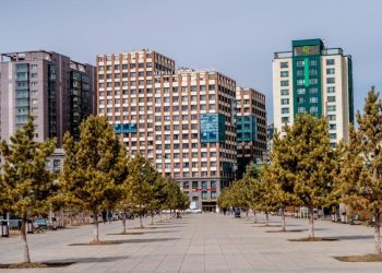 Үндэсний цэцэрлэгт хүрээлэнд мопед, цахилгаан дугуйтай нэвтрэхийг хатуу хориглоно