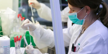 Германд коронавирусний “Пирола” хувилбар илэрчээ