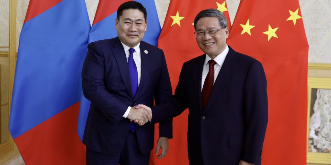 Ерөнхий сайд Л.Оюун-Эрдэнэ БНХАУ-ын төрийн зөвлөлийн Ерөнхий сайд Ли Чянтай уулзлаа