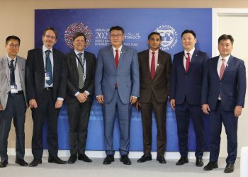 Сангийн сайд Б.Жавхлан Олон улсын валютын сан (ОУВС)-ийн Ази, номхон далайн газрын Захирал Кришна Шринивасантай уулзлаа