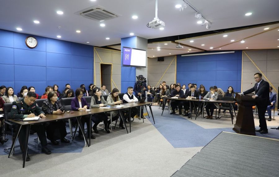 “Авлигатай тэмцэх үндэсний хөтөлбөрийн хэрэгжилтийг хангах нь” сургалт зохион байгуулав