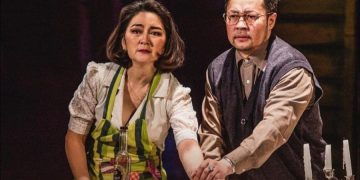 “Би ч гэсэн жаргамаар байна” жүжгийг Хүүхэлдэйн театрын тайзнаа тоглоно