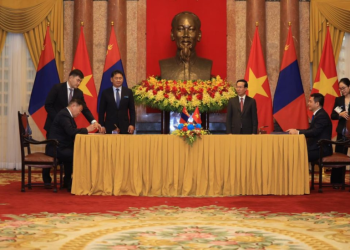 Монгол Улс, БНСВУ-ын харилцаа, хамтын ажиллагааны баримт бичигт гарын үсэгт зурлаа