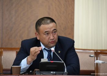 Б.Чойжилсүрэн: 37 тэрбум төгрөгөөр хагас коксжсон түлш авахгүй, туршилт хийхгүй