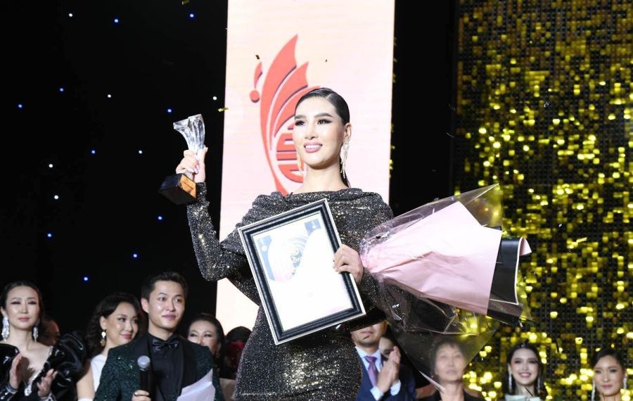 “Гоёл-2024” наадмын топ моделиор А.Сайхантамир тодорлоо