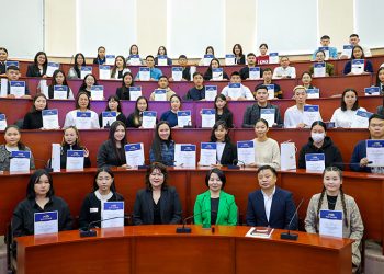 “Эрдэнэс Тавантолгой” ХК-ийн нэрэмжит оюутны тэтгэлэгт 60 оюутан шалгарлаа
