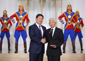 Мал эмнэлэг, үржлийн салбарынханд төрийн дээд цол, одон, медаль хүртээв