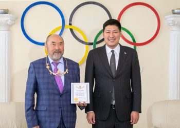 С.Сайнцог Монголын үндэсний олимпын хорооны дээд шагнал “Алтан Од” хүртлээ