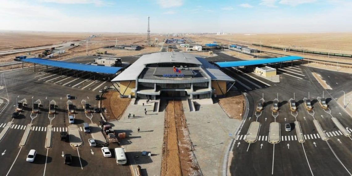 Замын-Үүд-Эрээн боомтын ачаа тээврийг ирэх сарын 1-нээс 24 цагаар ажиллуулна