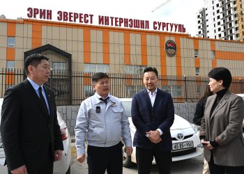 “Эрин эверест интернэшнл” сургуулийг төрийн өмчид авах асуудлаар уулзалт хийлээ