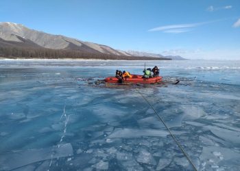 Гол, мөрний мөс улам хэврэгшиж байна