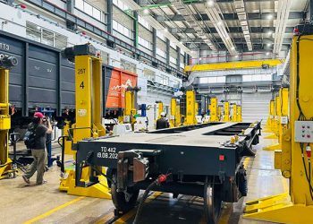 АНУ-д үйлдвэрлэгдсэн 6 шинэ зүтгүүрийг тээвэрлэлтэд нэвтрүүллээ