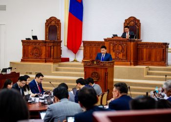 Ерөнхий сайд Л.Оюун-Эрдэнэ: Эдийн засгийн суурийг тэлэх эрчим хүч, дэд бүтэц, аж үйлдвэржилтийн томоохон төслүүдийг үр дүнтэй хэрэгжүүлэх, нэн яаралтай эхлүүлэхээр төсвийг тодотгож байна