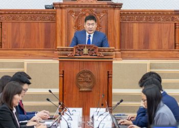 Монгол Улсын Ерөнхий Сайд Л.Оюун-Эрдэнэ Засгийн газрын 2024-2028 оны үйл ажиллагааны хөтөлбөрийн төслийг өнөөдөр УИХ-д танилцууллаа