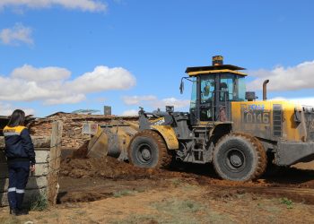 “Эрдэнэс Тавантолгой” ХК малчдын өвөлжилтийн бэлтгэлд дэмжлэг үзүүлж байна