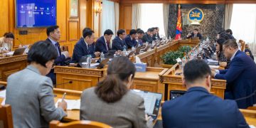 Сургуулийн өмнөх болон ерөнхий боловсролын сургуулийн зарим асуудал, багшийн хүрэлцээний талаар танилцууллаа