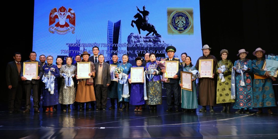 Нийслэлийн тэргүүний өрх, ахмад тариаланчдыг шалгарууллаа