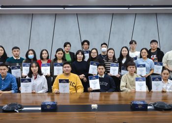 “Эрдэнэс Тавантолгой” ХК-ийн нэрэмжит оюутны тэтгэлгийг 60 оюутанд олголоо