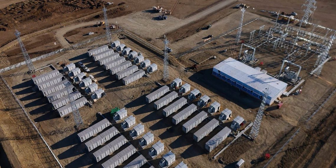 Багануур дүүрэг дэх 50 МВт хүчин чадалтай батарей хуримтлуурын станцын барилга угсралтын ажил дуусаж, техникийн комисс ажиллалаа