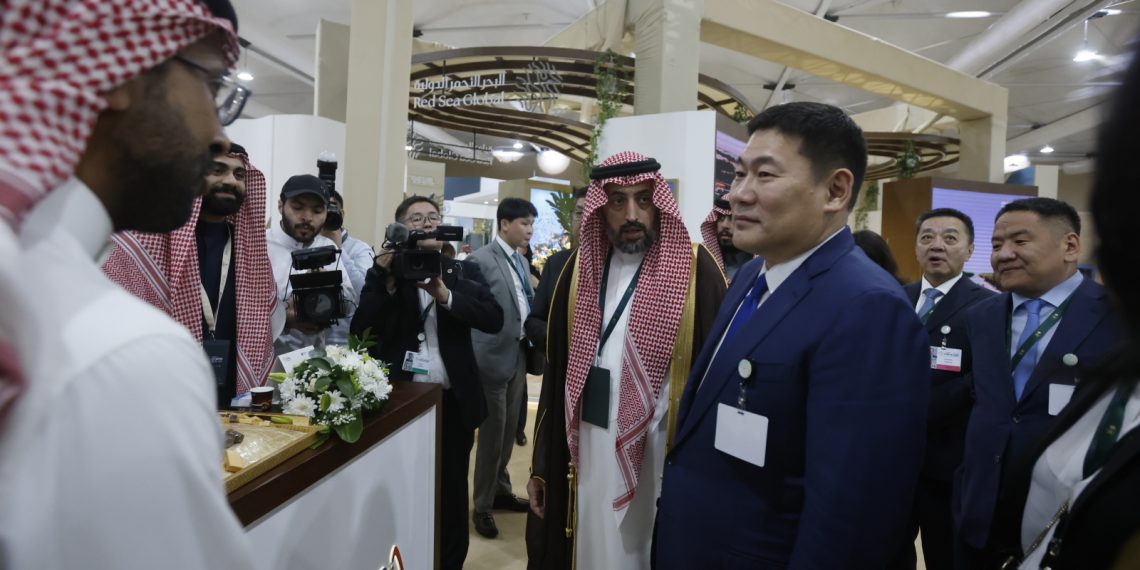 Ерөнхий сайд Л.Оюун-Эрдэнэ зарим улс орны павильонд зочиллоо