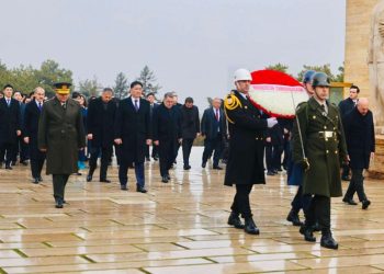 Монгол Улсын Ерөнхийлөгч У.Хүрэлсүх “Ататуркийн бунхан цогцолбор”-т хүндэтгэл үзүүллээ