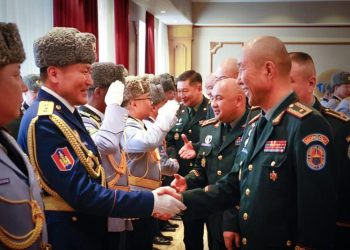 Онцгой байдлын байгууллагаас долоон хурандаа цолтон төрлөө