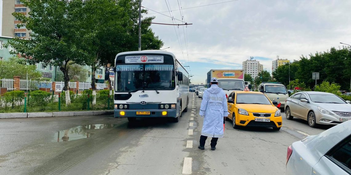 Автобусны нэгдүгээр эгнээг хоёр үе шаттай өргөтгөнө