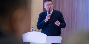 Эдийн засгийн хөгжлийн зөвлөл татварын багц хууль, нийгмийн даатгалын шинэчлэлийг хэлэлцлээ