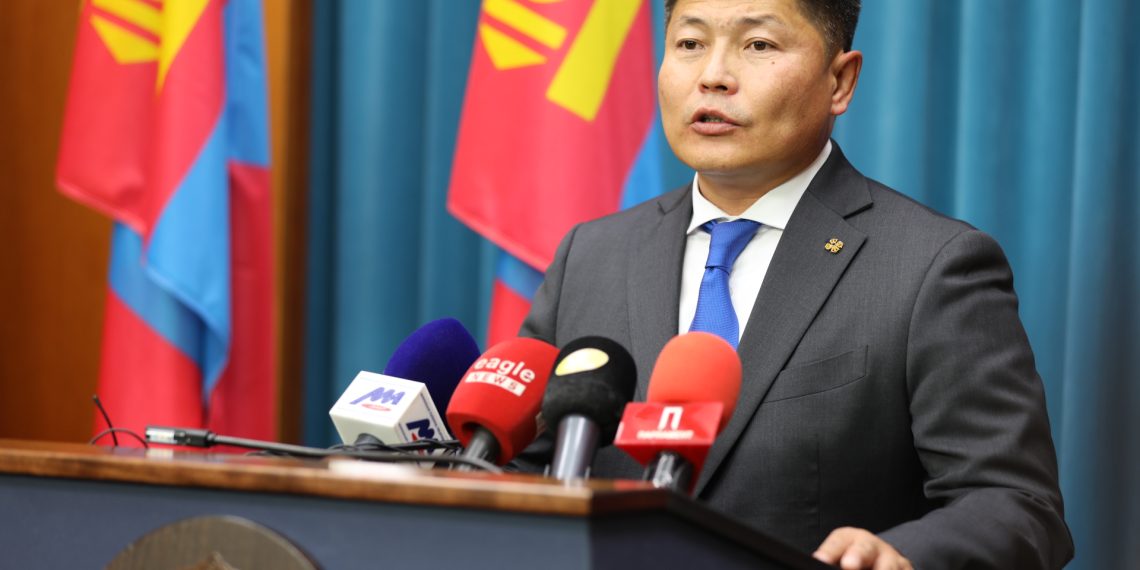 Х.Нямбаатар: 50 мянган айл өрхийг хийн түлшинд шилжүүлнэ