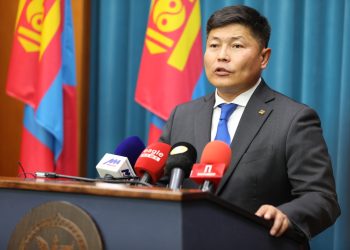 Х.Нямбаатар: 50 мянган айл өрхийг хийн түлшинд шилжүүлнэ